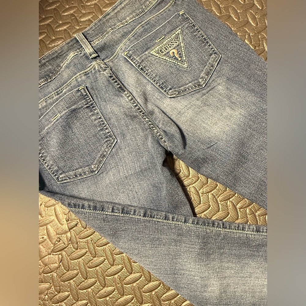 Guess Women's Medium Rise “Sarah Fit” Skinny Jeans Size 28 - Picture 5 of 11